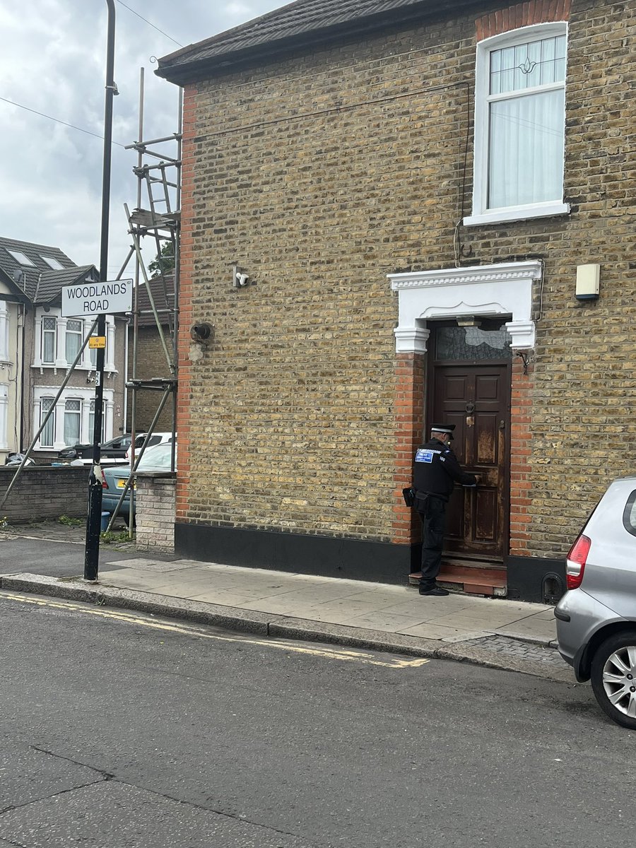 MPSClementswood's tweet image. Burglary & Car theft walk & talk on Woodlands Rd today. It was good to engage with the smaller businesses.
@MPSLoxford
@MPSClementswood
@MPSRedbridge