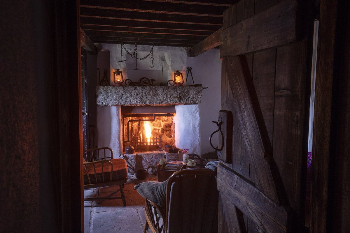 NITouristBoard's tweet image. Congrats to Mountain Cottage, Kilcoo for retaining its three stars through Tourism NI's Accommodation Quality Grading Scheme. Nestled in the Mourne Mountains, with hiking trails nearby, it was rebuilt to reflect the area's craftsmanship and culture. shorturl.at/JJ1Rh
