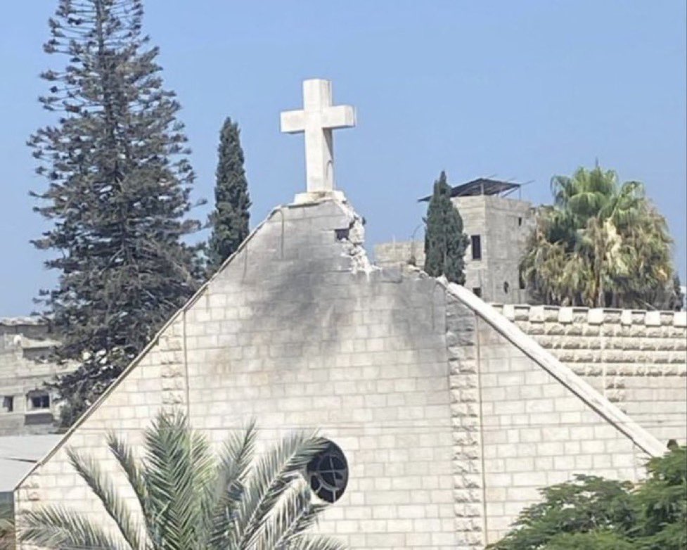 OliaOnX's tweet image. 🚨The IDF Spokesperson says it completed a debrief yesterday on the damage caused to the church in Gaza last week.
“The investigation found that during an IDF operational activity in the area of Gaza City, the church was unintentionally hit due to errant fire caused by an…