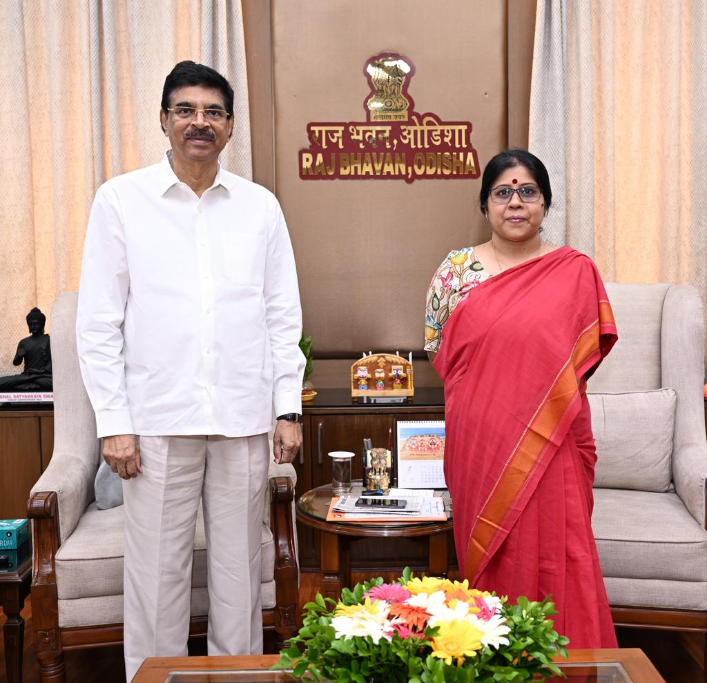 SpeaksSabya's tweet image. ଦକ୍ଷିଣାଞ୍ଚଳ RDCରୁ ରାଜ୍ୟପାଳଙ୍କ ସଚିବ ଭାବେ ଯୋଗଦେଲେ ରୁପା ରୋଶନ ସାହୁ!