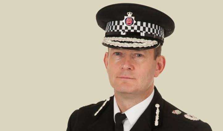 🚨Essex Police Chief Constable Ben-Julian Harrington has refused to resign for his Police force's appalling bias at the Epping Hotel protest

He also lied about escorting pro-migrant counter protestors

Should he now be sacked?