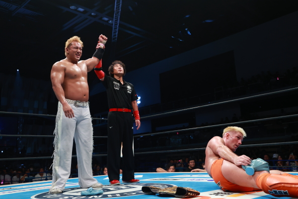njpwglobal's tweet image. On an electric night, Konosuke Takeshita had to survive Great-O-Khan, Shota Umino thrived against Zack Sabre Jr, and the top point scorer in the G1 is.. YOSHI-HASHI?!
#G1CLIMAX35 B Block update:
njpw1972.com/588390
Watch the replay!
watch.njpwworld.com/details/59031?…
#njpw