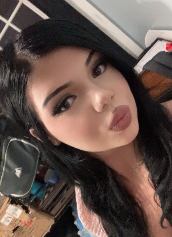 PascoSheriff's tweet image. Pasco Sheriff's deputies are currently searching for Evandera Hale, a missing/runaway 14-year-old. Hale is 5’3”, around 150 lbs., with black hair and brown eyes. Hale was last seen on July 22, around 3 p.m., in the Silver Spur Dr. area of Holiday. Hale was last seen wearing a…