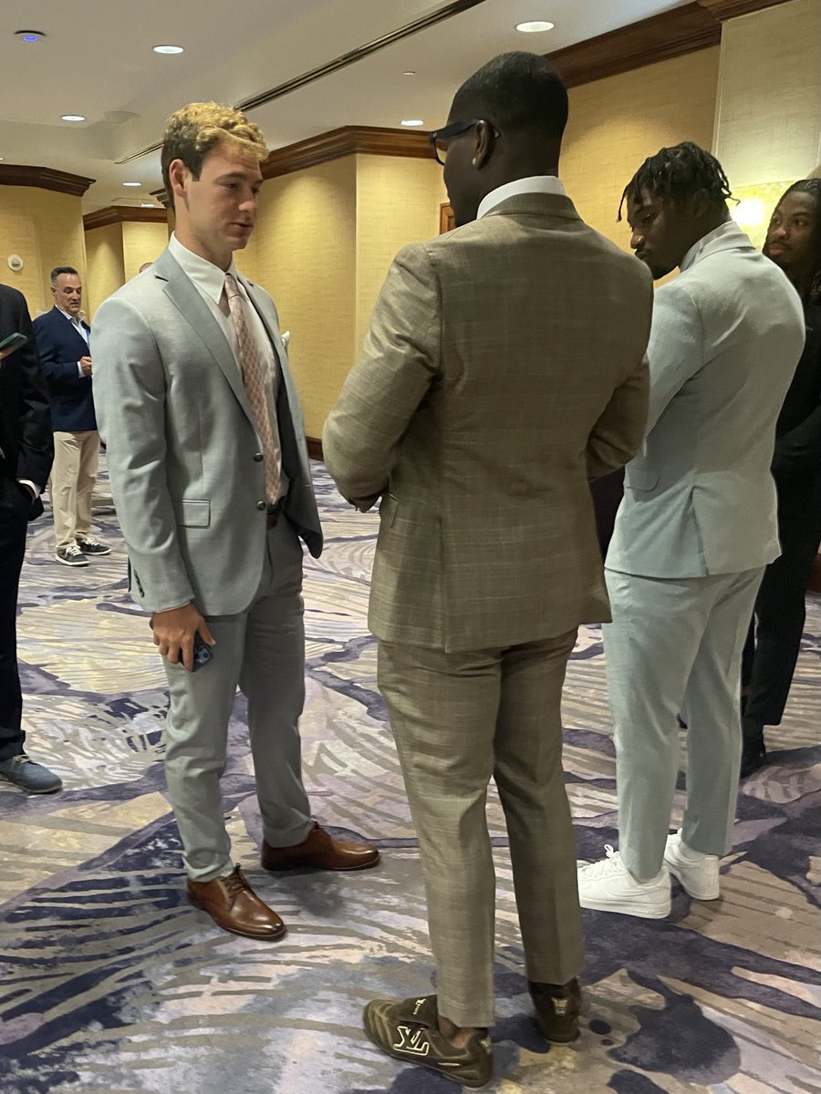 jdemling's tweet image. 📍CHARLOTTE Louisville is off and running at the ACC Kickoff here at the Hilton.
Will be in main press conference room at 11 a.m. Jeff Brohm on ACC Network set at 11:30. Miller Moss and Chris Bell on set at 1:45.