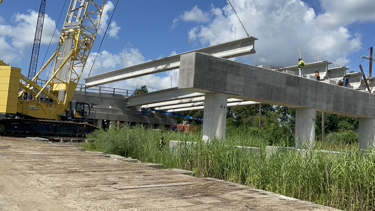 La_DOTD's tweet image. LAKE CHARLES- Crews with Johnson Brothers and Guinn Construction began placing girders on the new Nelson Road Bridge. The $101.7 million project will extend Nelson Road over Contraband Bayou.
It is expected to be complete by early 2027, weather permitting.