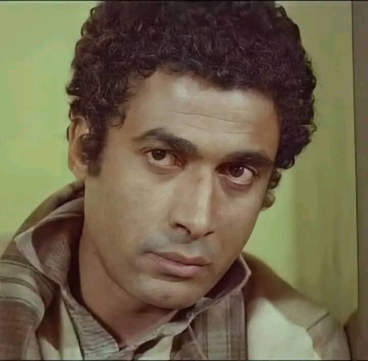 BadrAly07's tweet image. " التمثيل في الحياة هو الكـ ـذب والتمثيل في الشاشة هو الصدق "
أحمد زكي ♥️