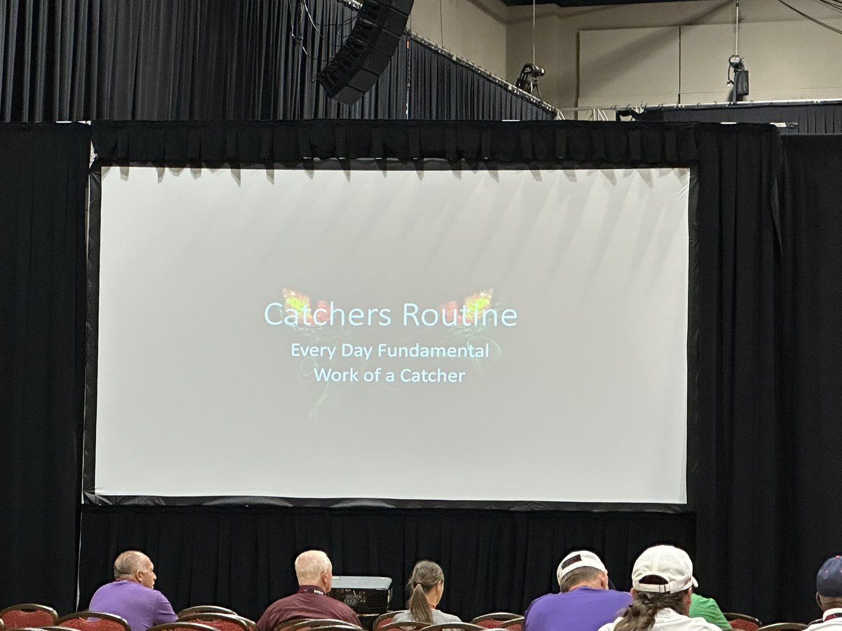 AHSAAUpdates's tweet image. Coach Jimmy Kiolatis from Northeast Alabama leads the first session of this morning’s Softball Coaching School discussing Catching/Hitting