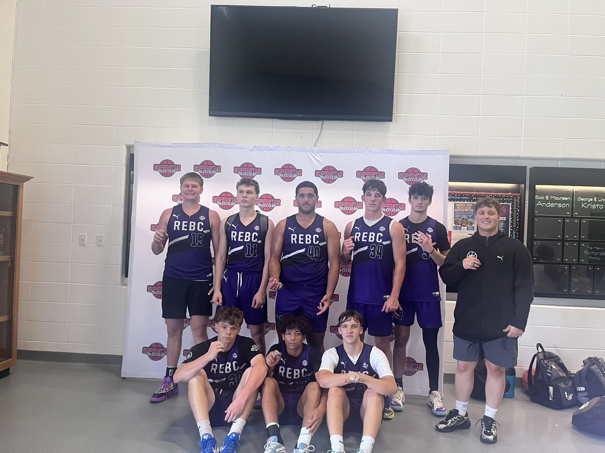 Congrats to Region Elite 17u (NXT) for winning the superstar events 17u Bracket!!! <a href="/sam_spurgeon1/">Sam Spurgeon</a> <a href="/BRamseyKSR/">Brandon Ramsey</a>