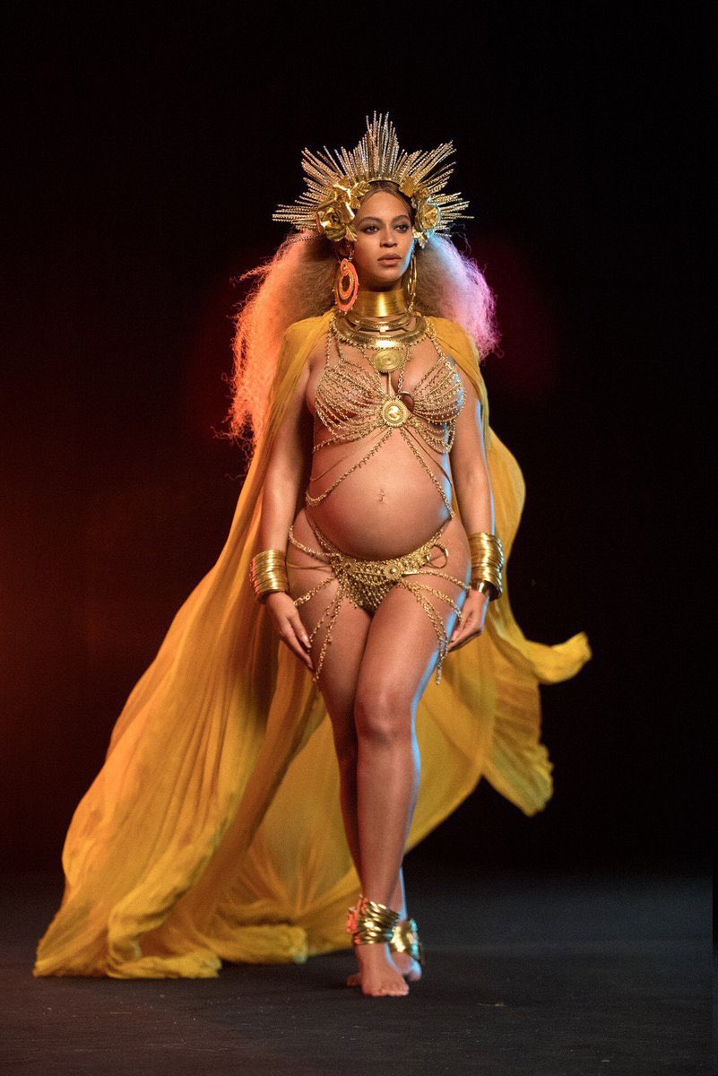 beyoncepress's tweet image. "Male and female energy was able to coexist and grow in my blood for the first time." —Beyoncé talking about ancestry and her twins for VOGUE in 2018
"I come from a lineage of broken male-female relationships, abuse of power, and mistrust. Only when I saw that clearly was I able…