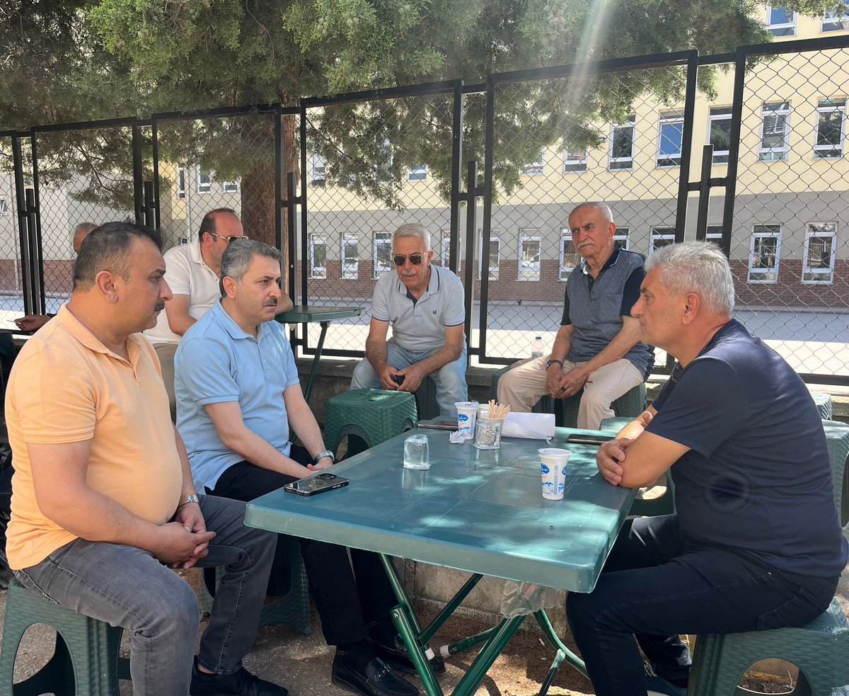 İsmail Savaş abimizin kayınvalidesi Sadiye Durmaz teyzemizin vefatı dolayısıyla taziye ziyaretinde bulunduk.
Rabbim rahmetiyle muamele eylesin, mekânı cennet olsun. İsmail abimize ve ailesine sabırlar diliyoruz.