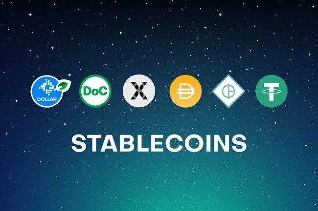 🧵 How Do Stablecoins Actually Work?

You know USDT, USDC.

You’ve even used them for your daily transactions.

Have you ever wondered how they’re different from your normal coins?

So stable and don’t dip or pump unexpectedly like BTC or SOL.

That’s what we’re going to talk