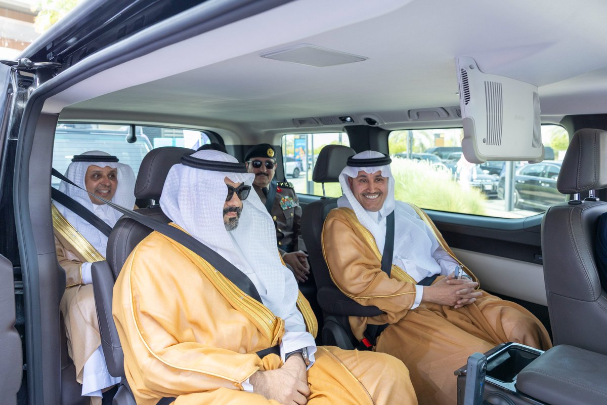 WeRide_ai's tweet image. 🇸🇦🚖 WeRide has launched the first and only Robotaxi pilot in Saudi Arabia, in partnership with @Saudi_TGA, @Uber, and @AiDriver_ksa! The pilot is live in Riyadh, covering King Khalid International Airport and several key core areas in Riyadh, including major highways and…