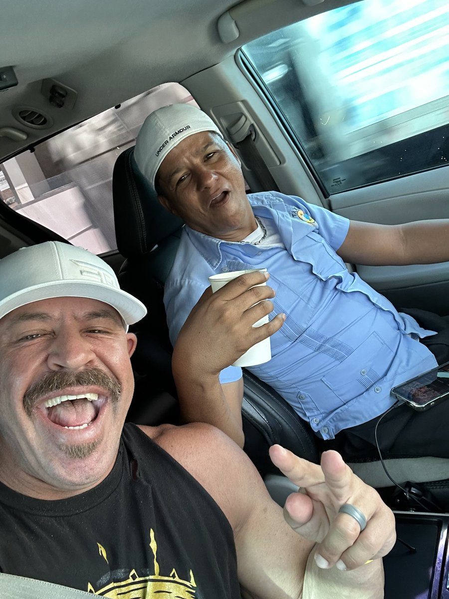 freedooksX's tweet image. Fuck it. Cuba Libre breakfast tour with a random driver I paid to show me the best spots. 😂