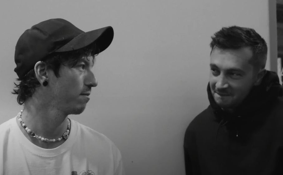 Thread of Tyler giving Josh ‘the look’ 🙂‍↕️