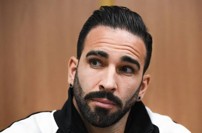 FootballTalkHQ's tweet image. 🗣️ Adil Rami: "From a human perspective, I can’t stand Yamal. From a football perspective, he's a crack. The way he pulls down his shorts came from prisons in the United States or Mexico, and it used to indicate someone who wanted to be sexually assaulted."