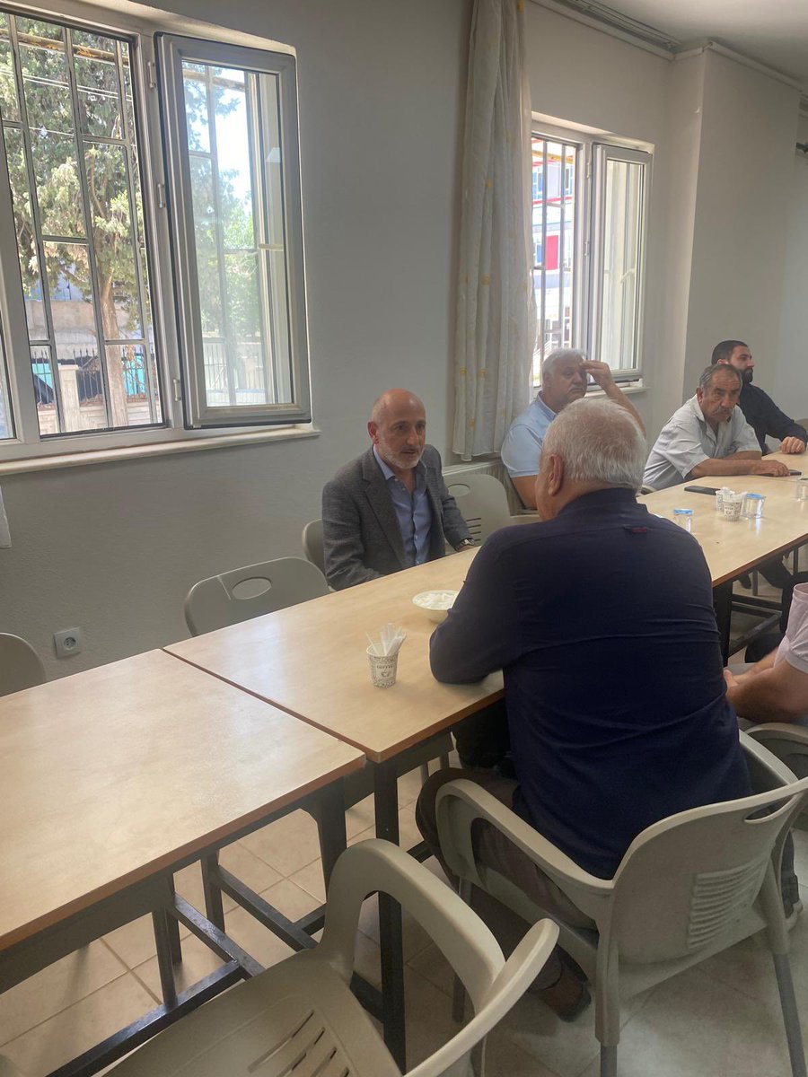 Ali_Oztunc's tweet image. Amcam Ahmet Öztunç’u son yolculuğuna uğurladık. Adıyaman Gölbaşı’ndaki cenaze merasimine katılan veya telefonla başsağlığı dileyen tüm dostlara teşekkür ederim.
