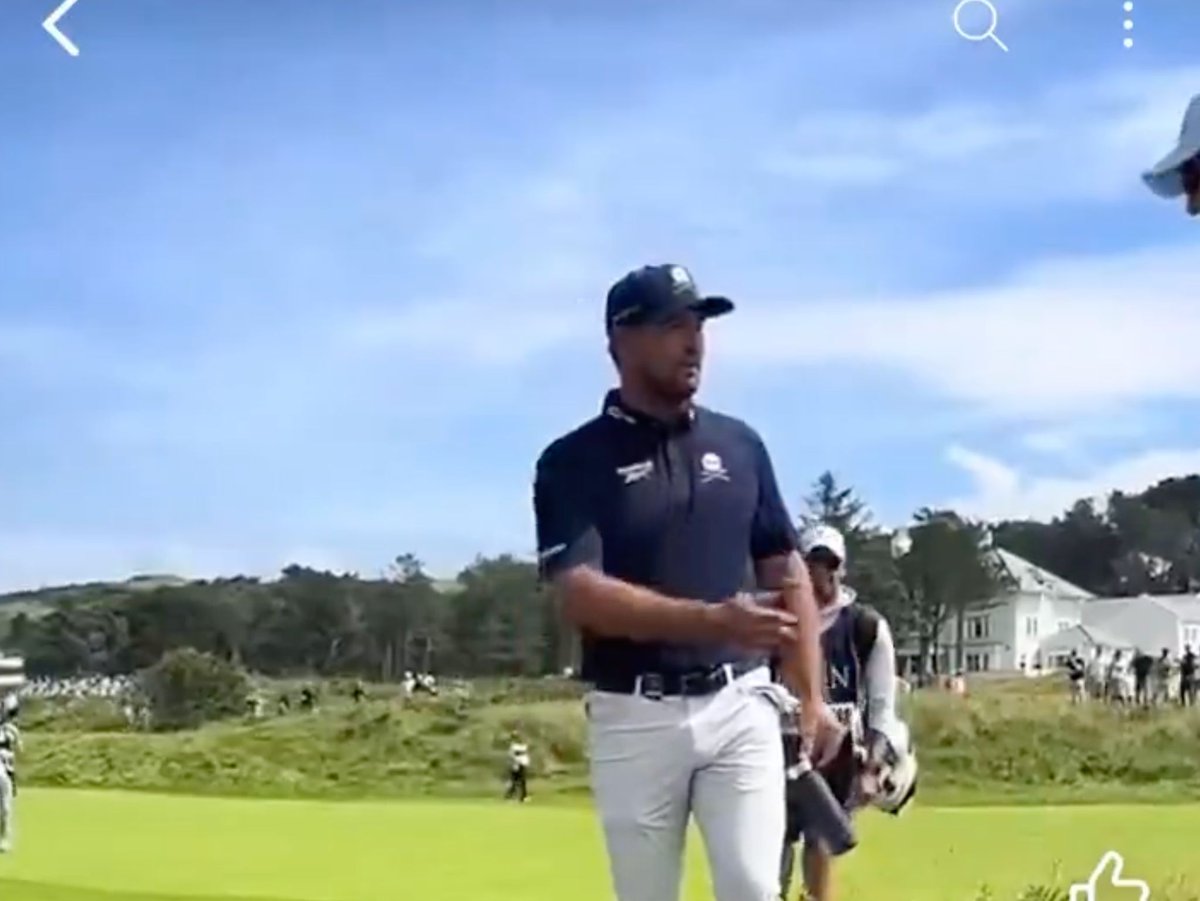 GolfWRX's tweet image. Fans split over incident involving ‘rude’ Bryson DeChambeau and spotter at The Open
buff.ly/uDtdKfe