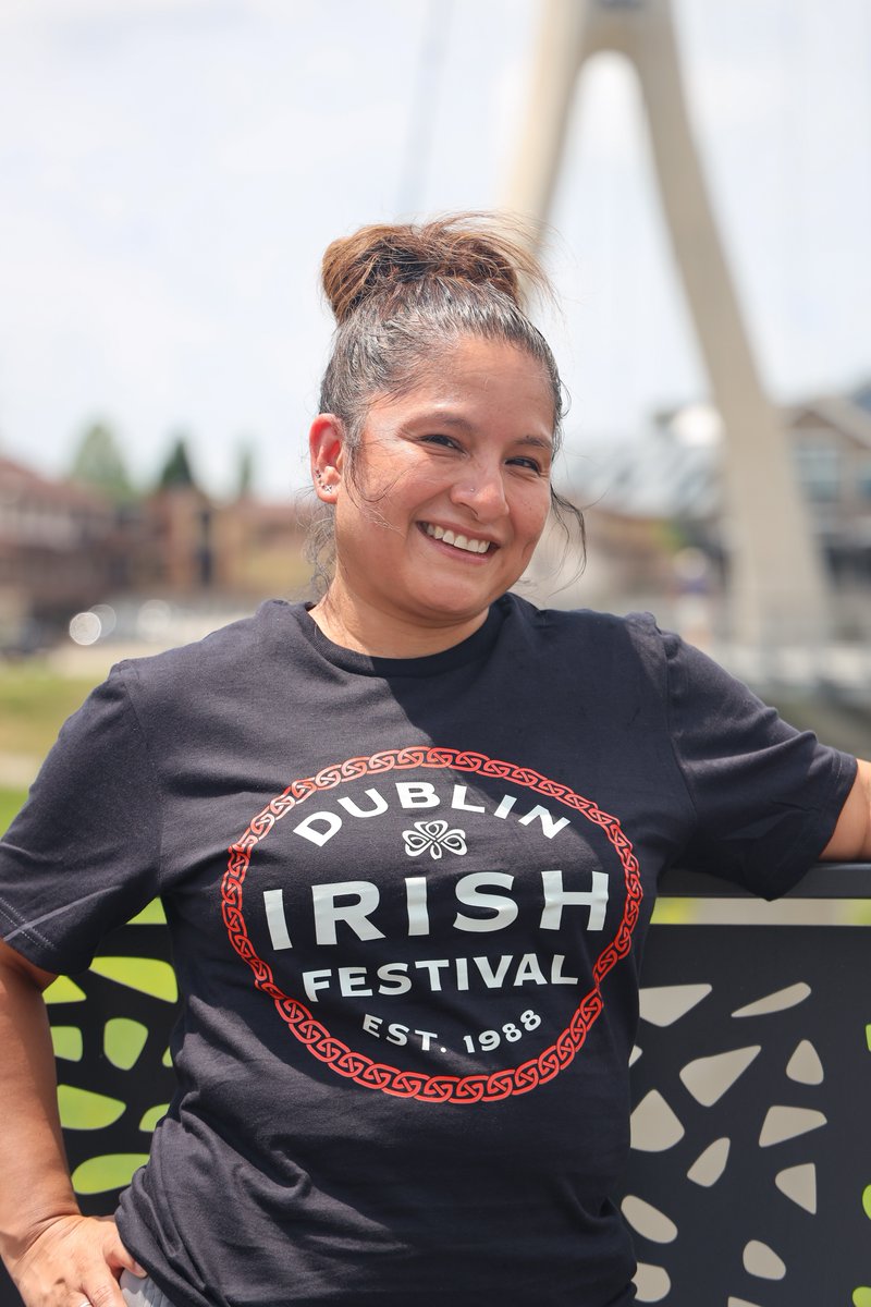 Need help finding an outfit for the Dublin Irish Festival? Let Everything Dublin be your stylist! 👚

Everything Dublin has all the apparel you need to represent Dublin. ☘️ 
Check out the store ➡️ bit.ly/EverythingDubl…
*This merch is available online only.