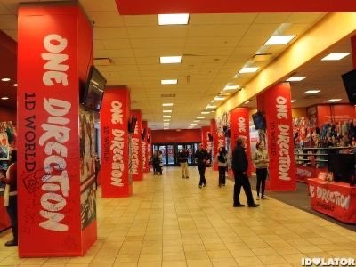 clar ໑̣ clali on tour !!💋 tweet media