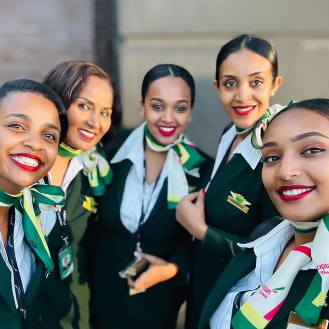 ✈️ Volare insieme è anche questo: sorridere, supportarsi, condividere attimi unici.
In questa Giornata Mondiale dell’Amicizia celebriamo i legami che ci fanno sentire più vicini.😀💚

#FlyEthiopian #worldfriendshipday