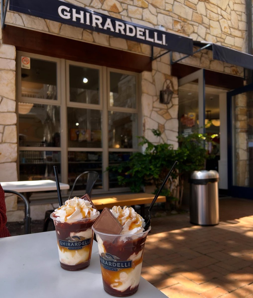 Decisions are hard. Sharing your Ghirardelli sundae? Even harder. Treat yourself on Cannery Row.
.
📸: @teriwilsonauthor
Plan your visit: canneryrow.com