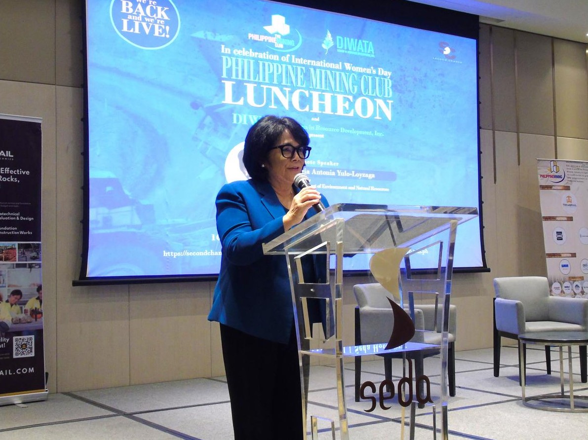 PHResourcesJrnl's tweet photo. IN THIS ISSUE: Philex Eyes Foreign Investor; MGB: Tariff Effects Modest; EEI Bags P15.7B MICE Hub; Davao Bypass Work Accelerates - https://t.co/YE0IYlipSJ https://t.co/kcC1teTHLg
