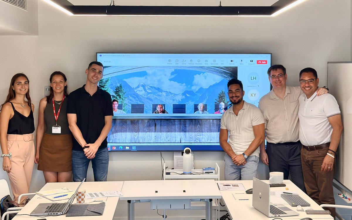 ZABATproject's tweet photo. 🔋✨ Last ZABAT Project consortium meeting… but with the same energy as day one!

📍 Today, we are holding our final hybrid consortium meeting — both onsite at @Leitat Technological Center in Barcelona and online. https://t.co/acdJfyvHI0