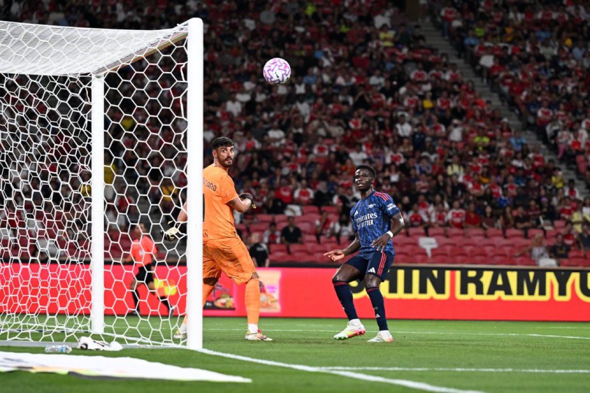 Arsenal Fans all over the world Reply with the “❤️” Emoji and let’s follow each other.