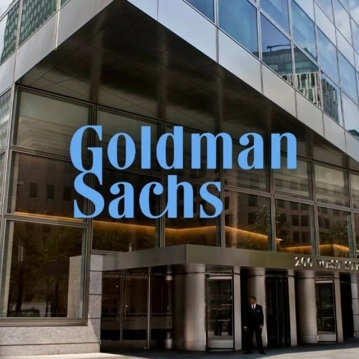 CryptooIndia's tweet image. BREAKING: Goldman Sachs & BNY Mellon to tokenize $7.1T money market fund industry 🚀
Clients can now invest in tokenized funds via Goldman’s blockchain. BlackRock, Fidelity & others already onboard.
Next step in Wall Street's digital asset push after Trump signed the…