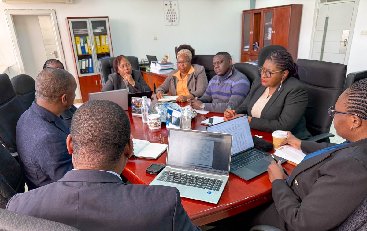 NEPAD_Agency's tweet image. 🚧📲 8 Days. 5 Workshop Sessions. 3 Stakeholder Engagements.
Over the past week, our Trade Logistics System (TLS) team has been on a mission—bringing together small-scale cross-border traders, COMESA, AFREXIMBANK, and key government ministries to unpack and advance one powerful…
