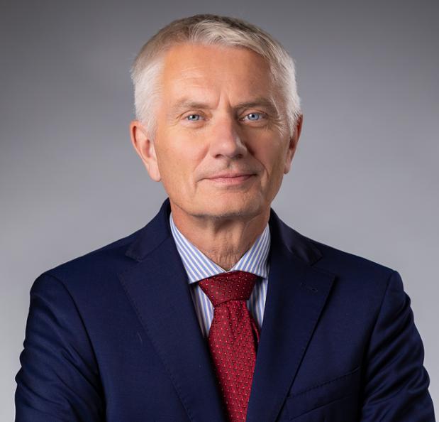 Rektor KUL: Serdecznie gratuluję JE Panu Maciejowi Huni objęcia funkcji Ambasadora Rzeczypospolitej Polskiej w Państwie Izrael. Gratulacje składam w imieniu własnym oraz całej społeczności Katolickiego Uniwersytetu Lubelskiego Jana Pawła II. 

<a href="/KUL_Lublin/">KUL, John Paul II Catholic University of Lublin</a> 
<a href="/PLinIsrael/">שגרירות פולין</a>