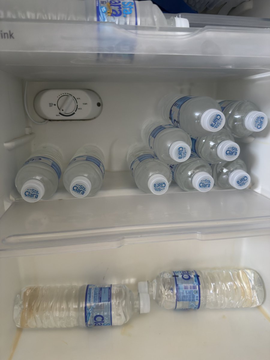 C4ccau's tweet image. Indo bater a meta de microplásticos diários
O gelo não para 💪💪💪
