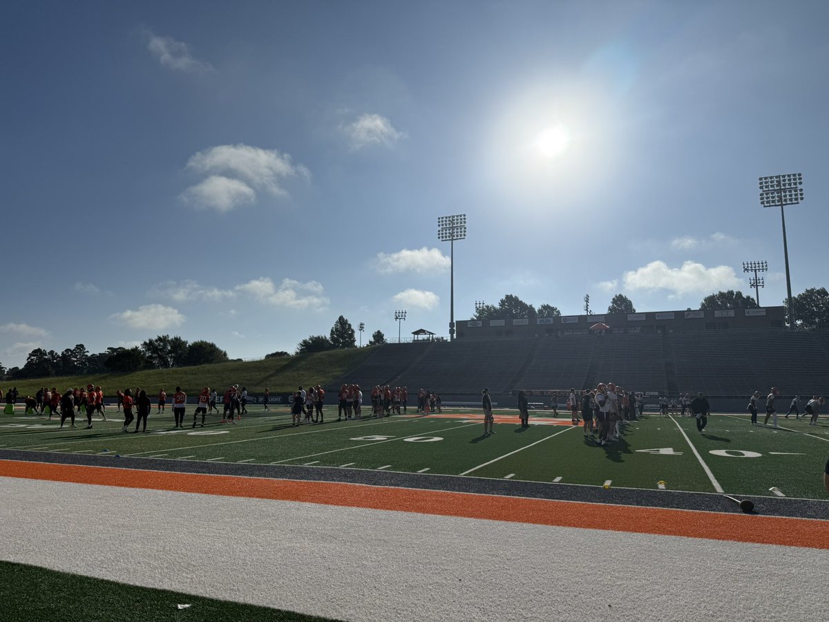 ColtonFoster98's tweet image. Day 1
