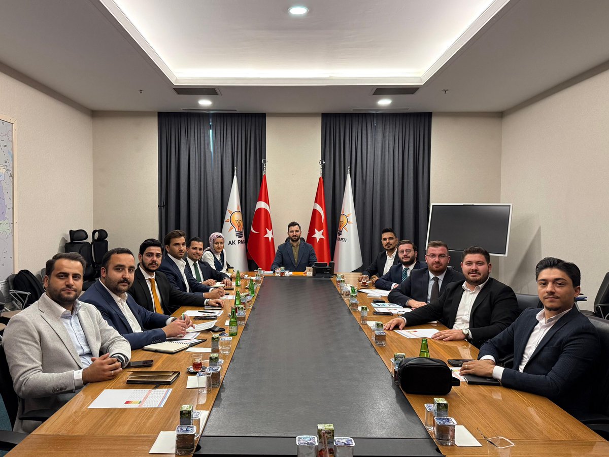 Teşkilat Birimi olarak olağan değerlendirme toplantımızı gerçekleştirdik.

📈 Yaz dönemi hedeflerimizde geldiğimiz nokta,
🎯 Üyelik ivmesinde geldiğimiz son durum ve
📌 Gençlik Kollarımızın gelecek vizyonunu ve güçlü yapısını daha ileriye taşıyacak adımların istişare edileceği