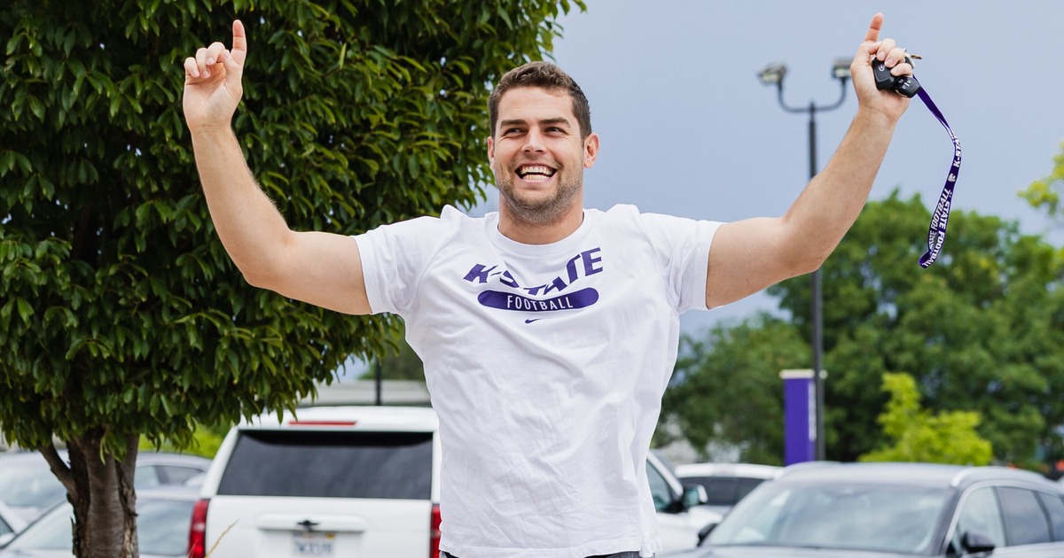 DerekYoungKSO's tweet image. Kansas State reported for camp yesterday and has first practice this morning. Football is here.
on3.com/teams/kansas-s…
