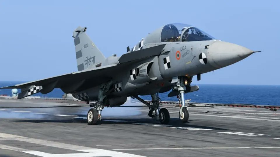 idrwalerts's tweet image. Indian Navy Eyes LCA-Navy Trainers for Deck-Based Pilot Training
idrw.org/indian-navy-ey…
