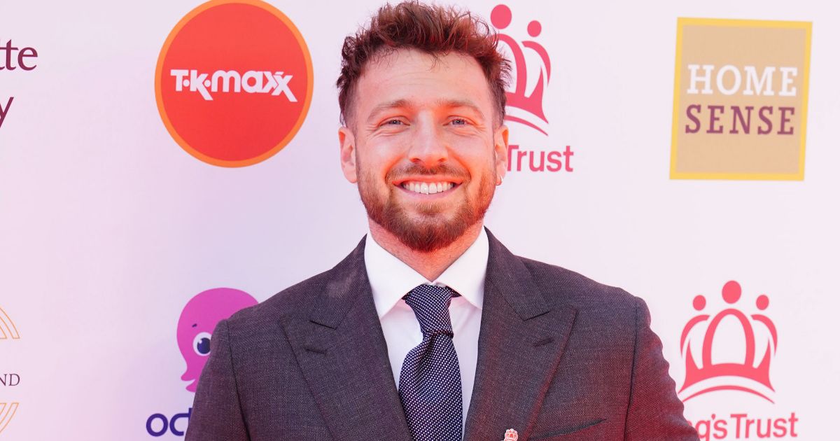 MirrorCeleb's tweet image. Sam Thompson admits to 'uncomfortable' year after Zara McDermott split.
mirror.co.uk/3am/celebrity-…
