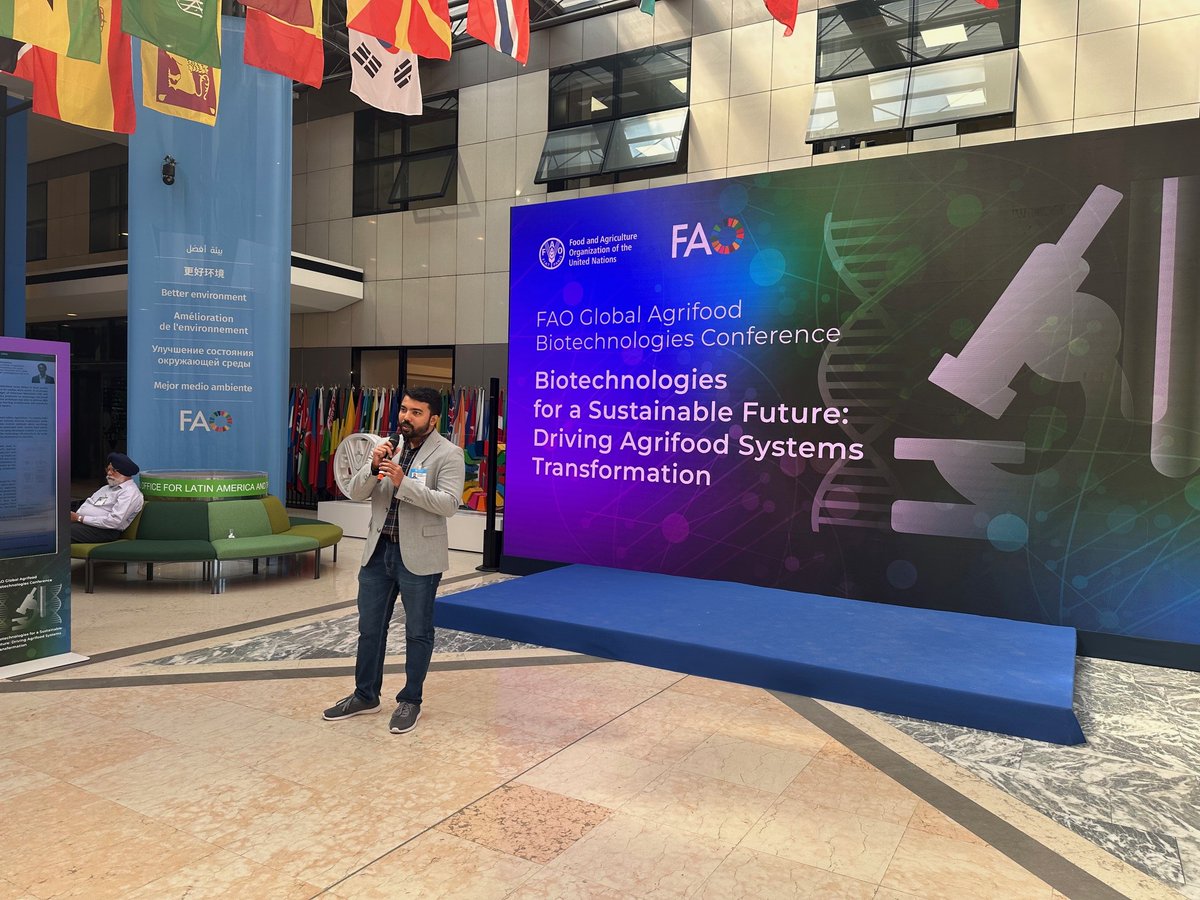 IAEANA's tweet image. The Joint FAO/IAEA Centre recently showcased the impact of nuclear techniques on agricultural innovation at the @FAO Global Agrifood Biotechnologies Conference! 🌱
We enjoyed exhibiting how #nuclearscience can integrate with #biotech solutions. 🧬