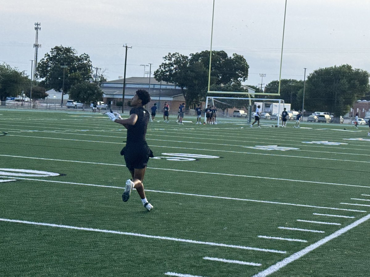 SWDragonsFB's tweet photo. Great two days of @QB_Ranch Camp at the Complex. Well organized and plenty of reps. Players who attended got better. QBR will return in 2026. https://t.co/nlM2KzQcDL