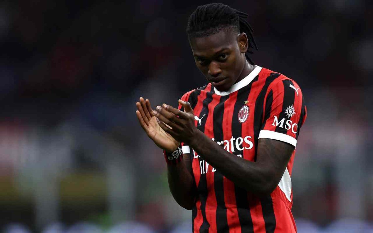 DiMarzio's tweet image. . @acmilan, sconfitta in amichevole contro l’Arsenal. Finisce 0-1, decisivo il gol di Saka nella ripresa. Poi i rigori con un super Torriani: ne para tre 👉 shorturl.at/VUTJ6