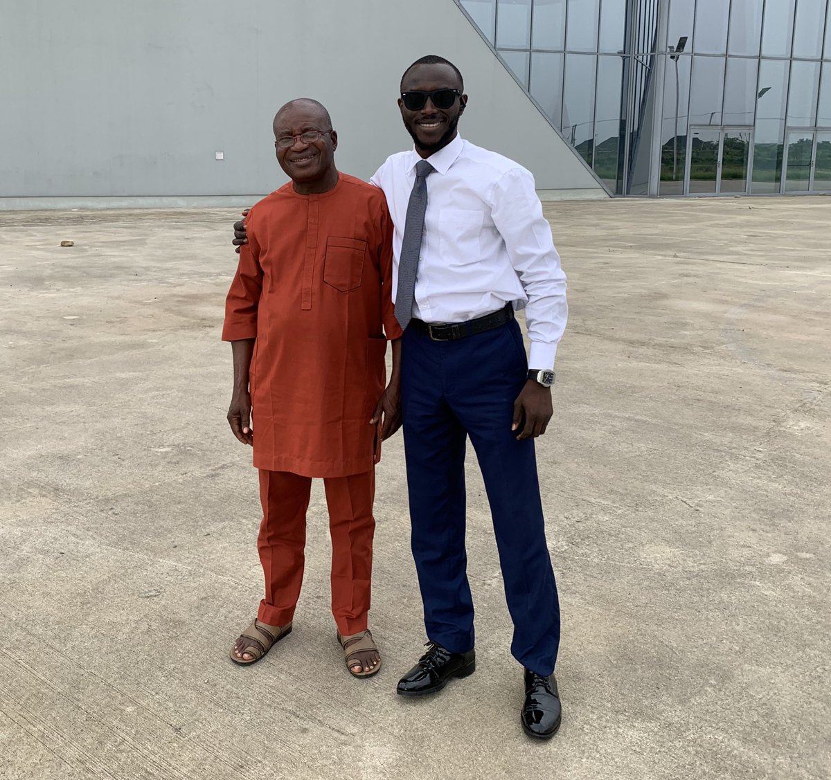 mobayoo's tweet image. Work-cation with The Man ❤️
