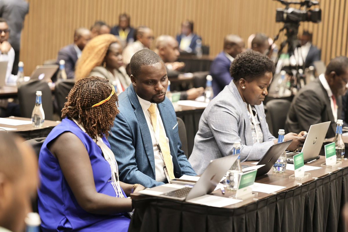 Minisitiri w'Ubutegetsi bw'Igihugu, Dr. Patrice Mugenzi yashimangiye ko u Rwanda nk'igihugu kinyamuryango muri Afurika y’Iburasirazuba, EAC, rwiyemeje gushyira mu bikorwa gahunda zijyanye no guhuza imikorere nyambukiranyamipaka nka kimwe mu byagize uruhare rukomeye mu guhangana