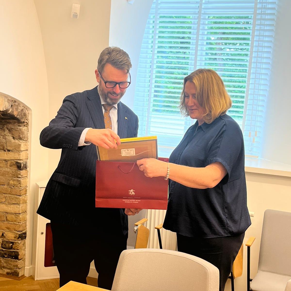 AusAmbPoland's tweet image. 🙏 to my 🇱🇹 Lithuanian hosts for the engaging discussions during my recent visit. Great to meet Chair of the National Security & Defence Committee Giedrimas Jeglinskas, Vice-Minister for Defence Loreta Maskaliovienė, and Vice-Minister of Economy & Innovation Marius Stasiukaitis.