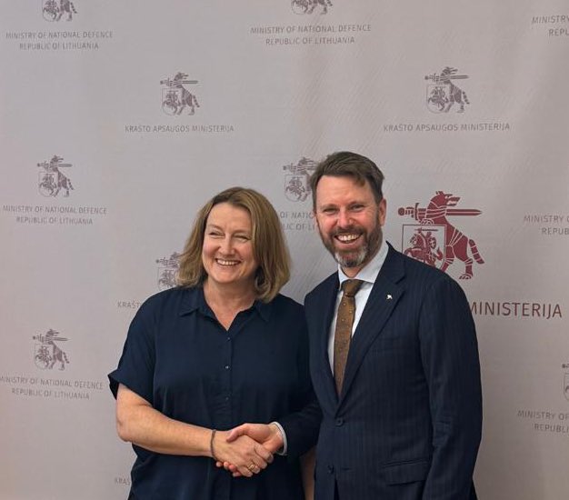 AusAmbPoland's tweet image. 🙏 to my 🇱🇹 Lithuanian hosts for the engaging discussions during my recent visit. Great to meet Chair of the National Security & Defence Committee Giedrimas Jeglinskas, Vice-Minister for Defence Loreta Maskaliovienė, and Vice-Minister of Economy & Innovation Marius Stasiukaitis.