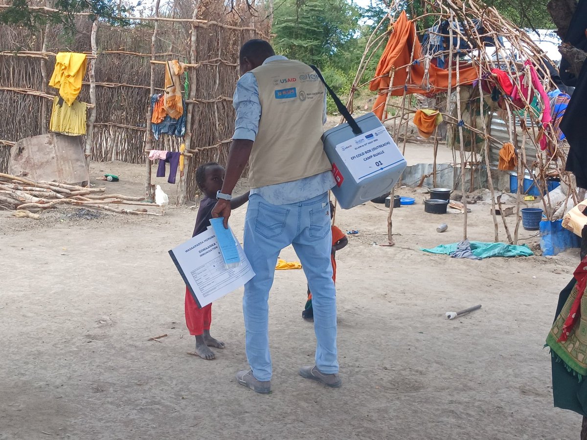 WamoRelief's tweet photo. Taking vaccines where they’re needed most. At Hayo Camp, Afmadow District. 
@WamoRelief, supported by @iom_somalia under the Somalia Rapid Support Mechanism, is vaccinating women and children under 5  including children with disabilities — through mobile outreach.
 #Vaccination https://t.co/aWxRSxHmd5