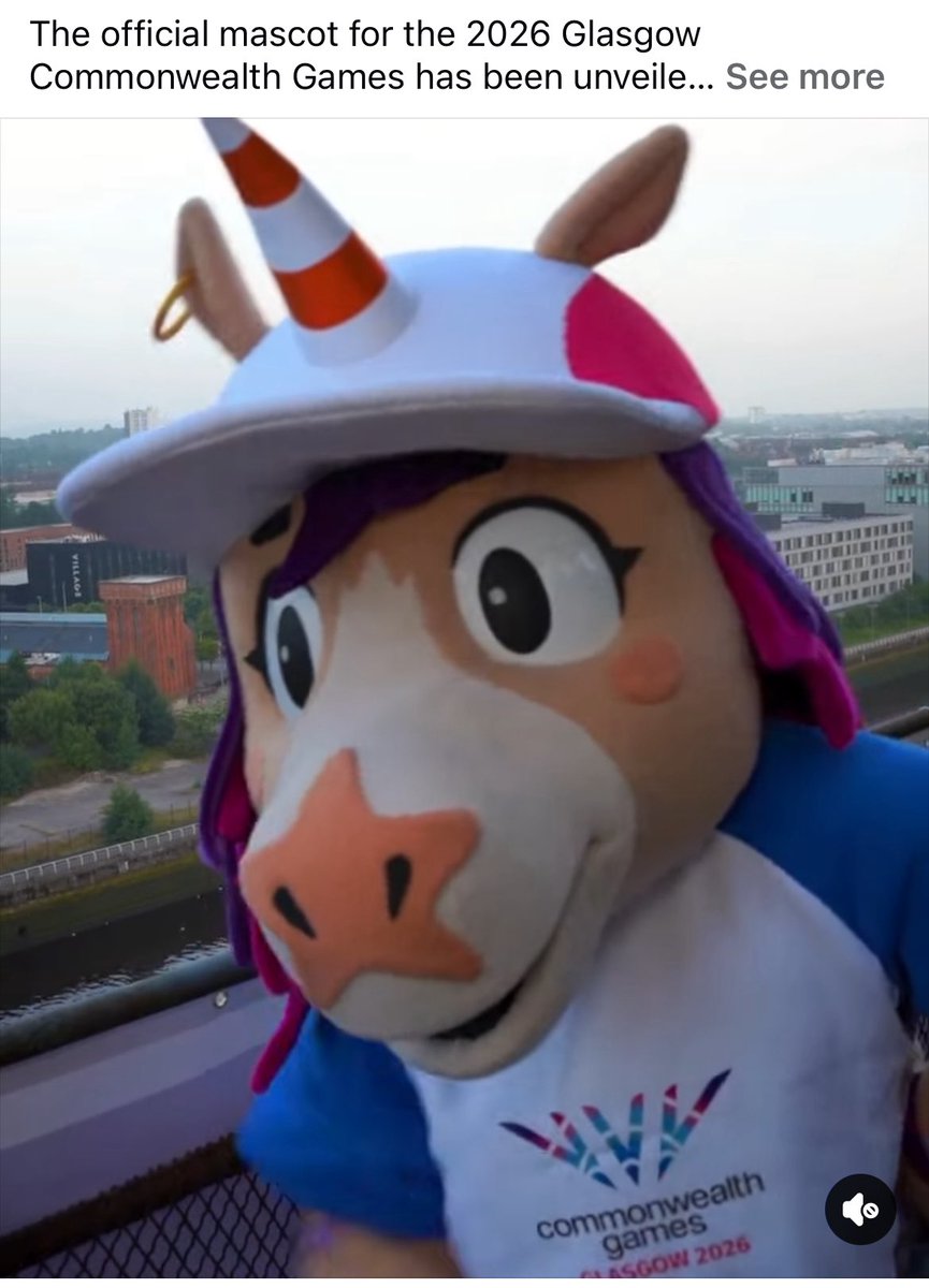 grabthisbook's tweet image. Unicorn with a traffic cone hat - genius!
#Glasgow #CommonwealthGames2026