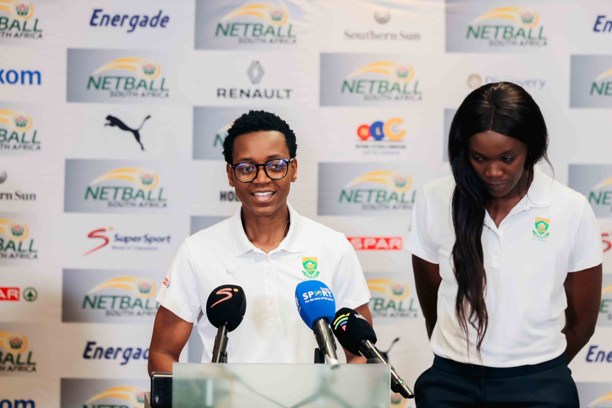 Netball_SA's tweet image. 🔥 All eyes on the future. 🇿🇦
The media gathered. The netball family stood tall. And South Africa’s next generation was revealed as they continue on the Road to Gibraltar! 🏆
#SPARBabyProteas #WeAreAllIn #RoadToGibraltar #NWYC2025GIB #TogetherWeRise