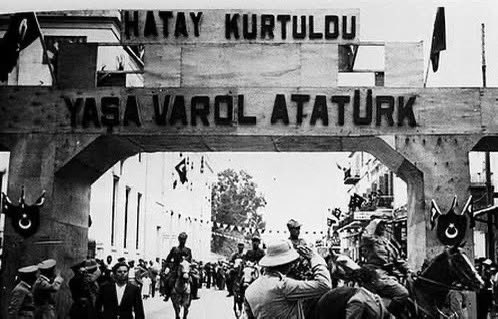 Hatay’ın düşman işgalinden kurtularak Anavatana katılışının 86. yıldönümünü en içten dileklerimle kutlar;

Başta Cumhuriyetimizin kurucusu Gazi Mustafa Kemal Atatürk, dönemin Hatay Cumhurbaşkanı Tayfur Sökmen ve bu milli davada mücadele edenleri rahmet ve minnetle yad ediyorum🇹🇷