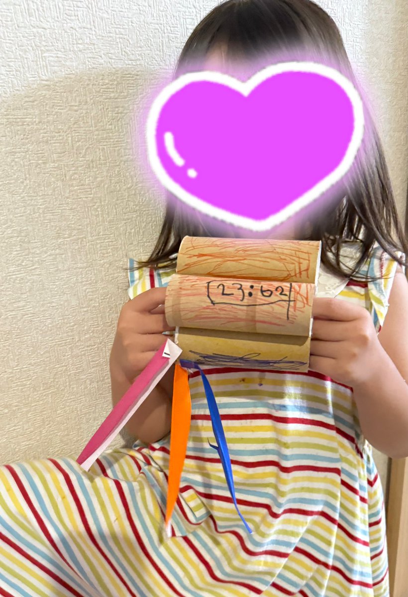 ak_rp_hyu's tweet image. 夕飯作ってたら「ママ見てー爆弾」
て持って来て天才かと思った（親バカ）

「何色切ったら爆発するでしょうか💜」と爆発する方を選ばせてくるあたりがさすがだった🤣