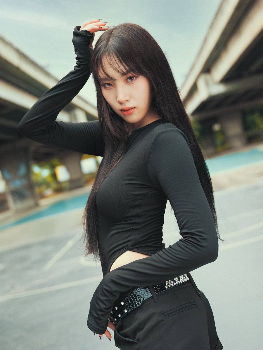 thxofficial_'s tweet photo. [Visual Portrait | #RayTHX]

Oh, but you got a sports car 🏎️💨

#THX_Unleashed 
#THX_th #THXofficial
#E29MusicIdentities